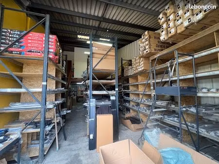 local industriel 133 m²