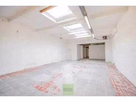 entrepôt de 200m2 à louer