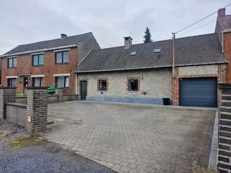 jolie maison 2 chambres grand garage et jardin