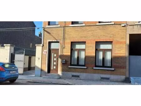 pas d'agence maison a vendre car trop grande pour 2 personne