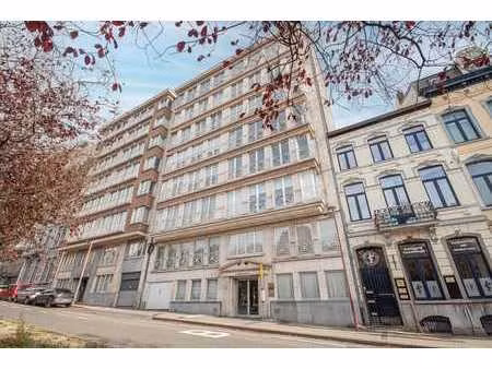 charmant appartement 3 chambres au coeur de charleroi situé