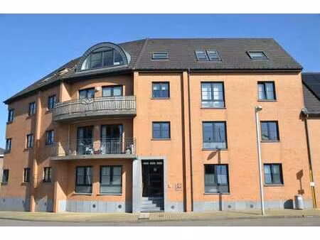 superbe appartement 2ch + 2 garages | 895 €/mois