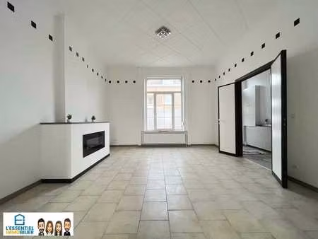 à vendre – grande maison 3 façades rénovée avec jardin à ...