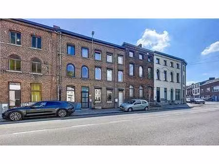 ** sous compromis - plus de visites **bonne maison d'habitat