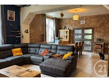 au calme - maison offrant de beaux volumes