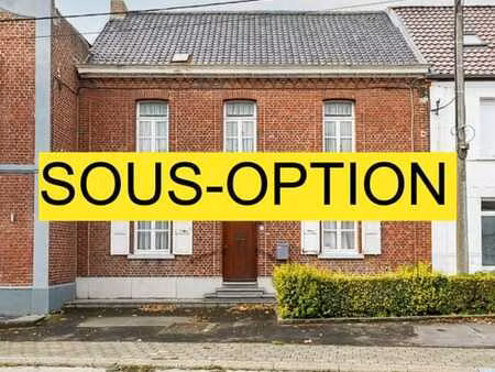 ? maison à vendre – 2 façades avec grand jardin