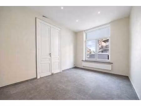 charmante maison rénovée 4 chambres et 2 salles de bains