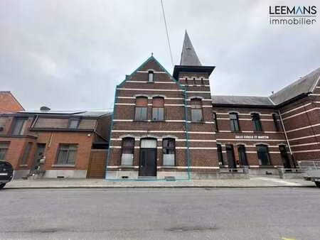 maison de commerce de 173m²  3ch avec cour intérieure + cave