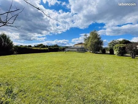 terrain constructible à vendre