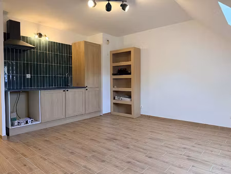 location appartement 1 pièce 24 m² à auvers-saint-georges (91580)