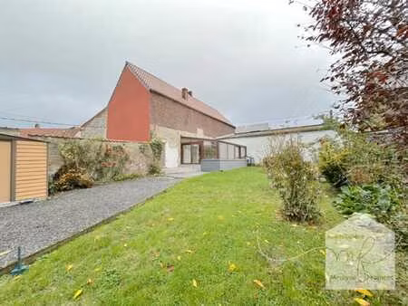 maison avec garage et jardin