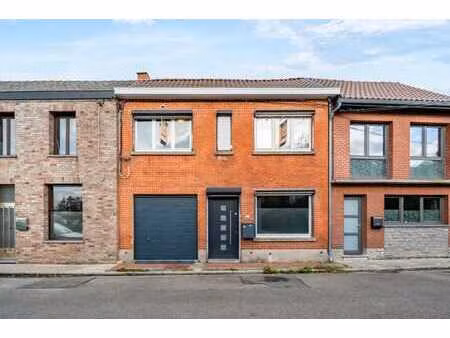 maison 2 façades au fort potentiel avec terrain