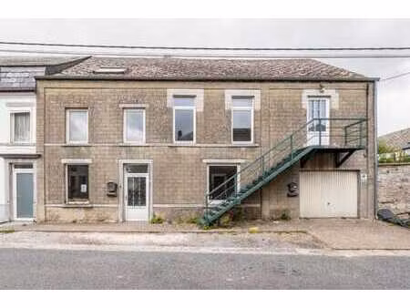 maison d'habitation avec jardin