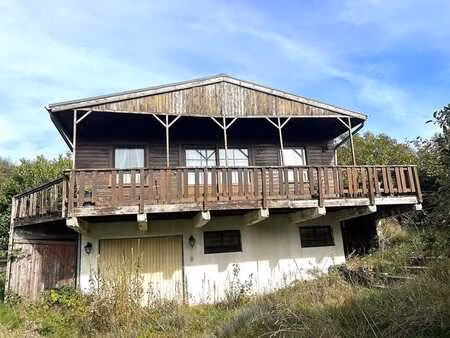 beau chalet dans domaine près des lacs de l'eau d'heure