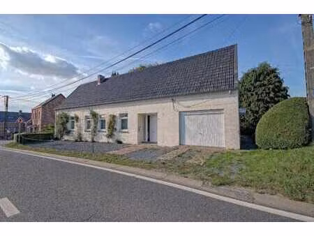 belle maison 4 façades parfaitement entretenue avec terrain