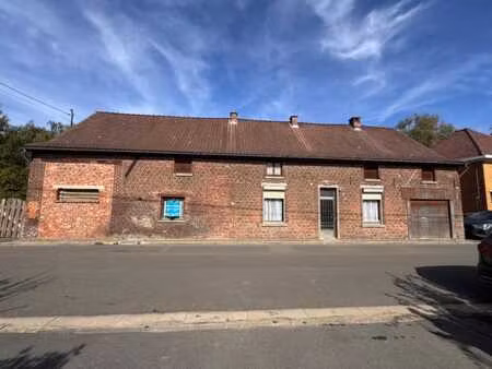 maison 4 façades sise à la rue lessines 39 à deux - acren