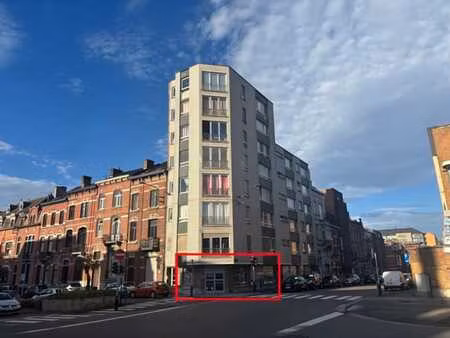 rez-de-chaussée commercial au centre de charleroi