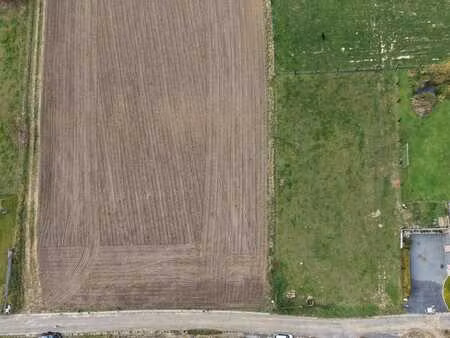 terrain a batir avec orientation ouest