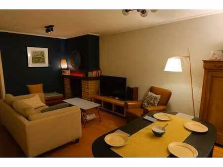 appartement lumineux 2 chambres avec balcon et jardin