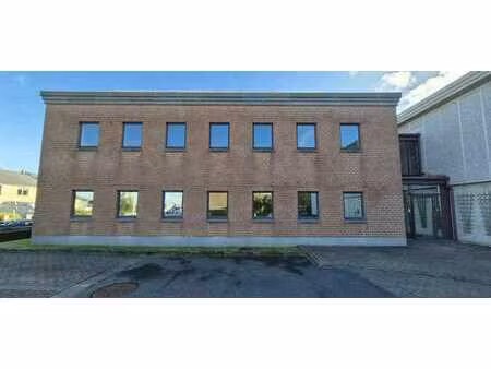 bureaux à louer proches de la gare + 1 parking