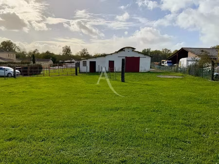 vente terrain 1780 m² à montendre (17130)  66 000 €