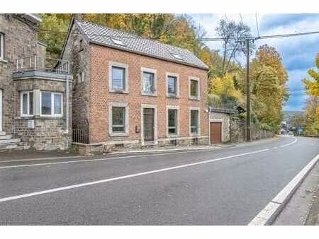 spacieuse maison 3 ch (poss. 4) avec vue à 2 pas du centre