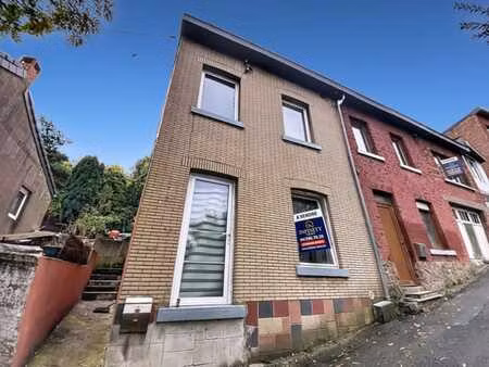 maison (3f) 3 chambres a rehabiliter entierement