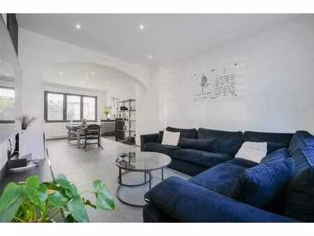 maison 3 façades rénovée à rocourt