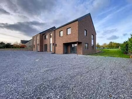 maisons neuves 2 et 3 façades à strée-lez-huy !