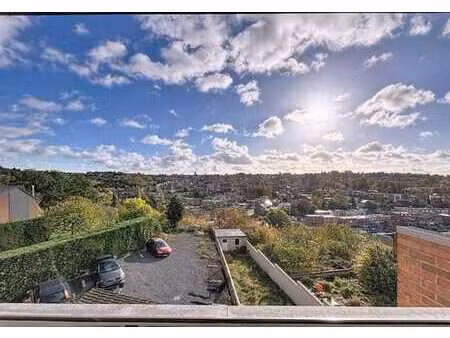 appartement recent + stationnement