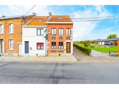 belle maison villageoise