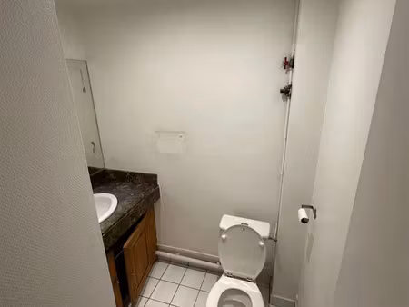 local commercial neuilly-sur-seine