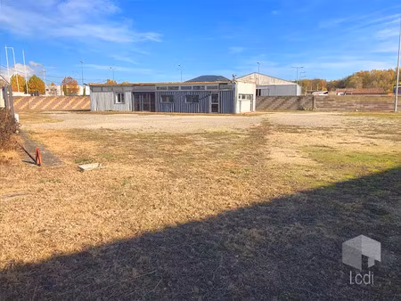 vente terrain 2250 m² à montelimar (26200)  425 000 €