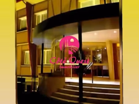 vente locaux professionnels à gournay-en-bray (76220)  1 570 000 €