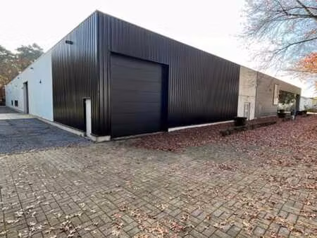 à louer : entrepôt 450 m² – stadsheide 37  hasselt
