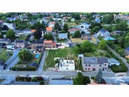 terrain avec projet de construction