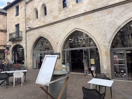 vente locaux professionnels 180 m² à figeac (46100)  320 000 €