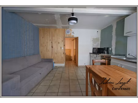 maison de ville à vendre à neuilly saint front (02) de 65 m²habitable-4 pièces -2 chambres