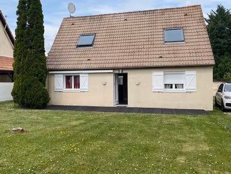 maison familiale d'environ 104 m2 sol sur 1 260 m2 de terra