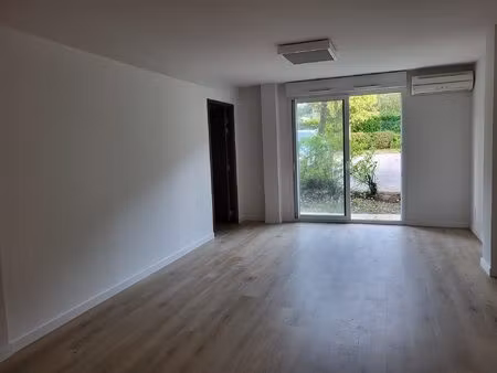 bureaux 41 m² - vannes ouest (56)