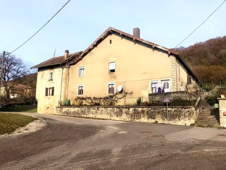 maison individuelle sur 3513 m2 de terrain