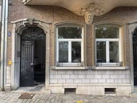 appartement totalement renove au rez de chaussee