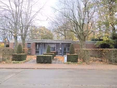 kantoorruimte te meulebeke.