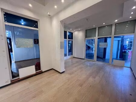 local commercial à louer