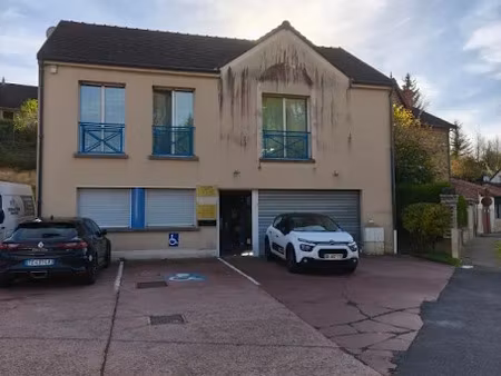 location locaux professionnels à montreuil-aux-lions (02310)  572 €