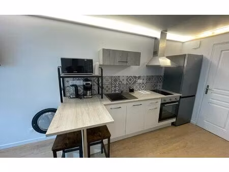 location appartement  16.21 m² t-1 à séné  490 €