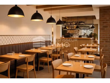 a louer local commercial 350m² - dammarie-les-lys