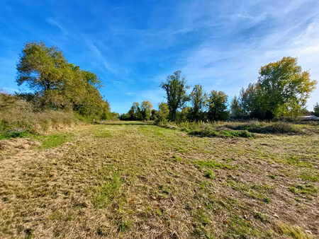 vente terrain  589.00m²  notre