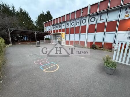 entrepot/bureaux 800 m² a louer erp –centre cultuel / culturel – ozoir