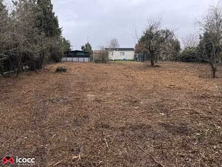 terrain de loisirs de 914 m2 proche centre ville